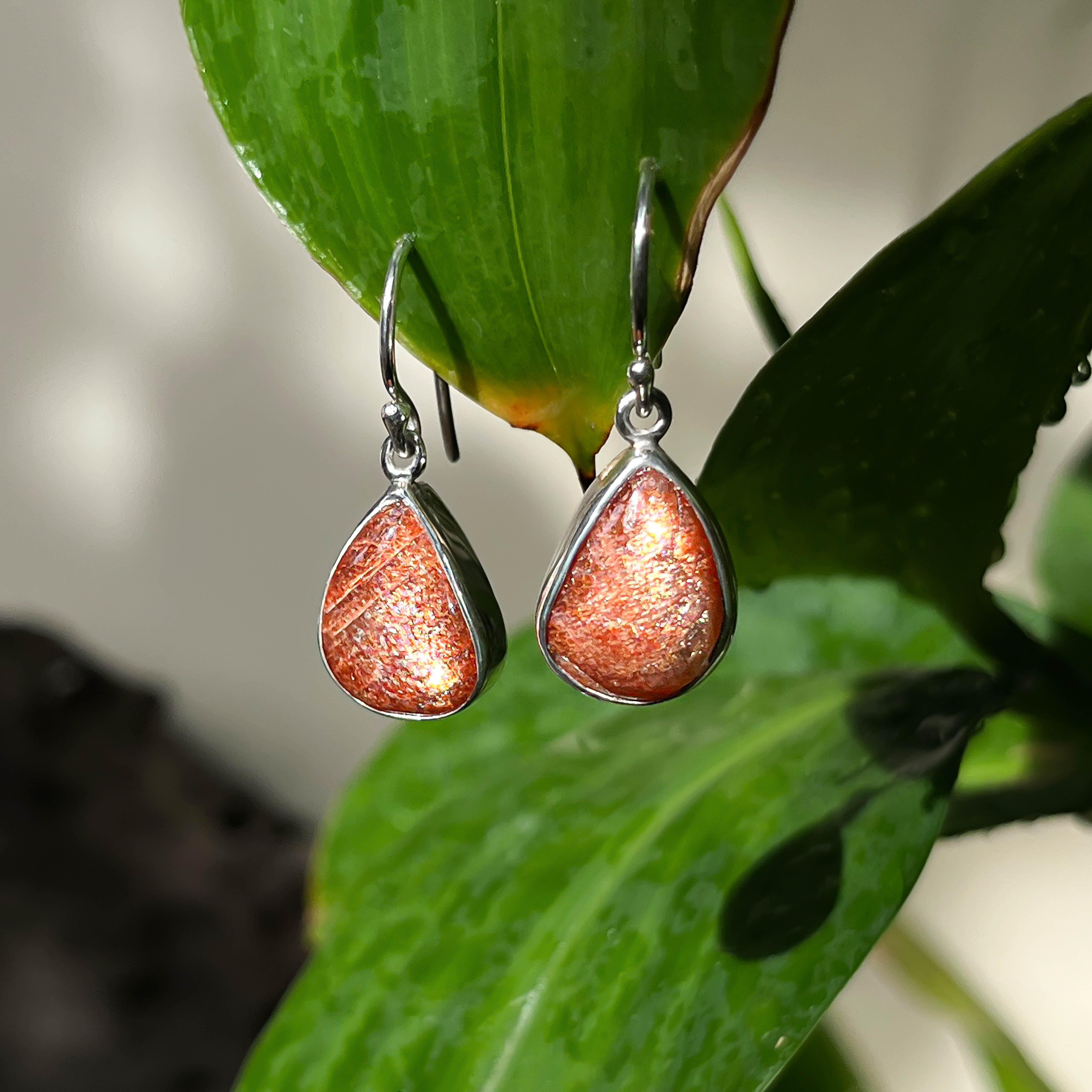 Starborn Sunstone Bezel Style Dangle Earring in Sterling Silver - 1 Piece