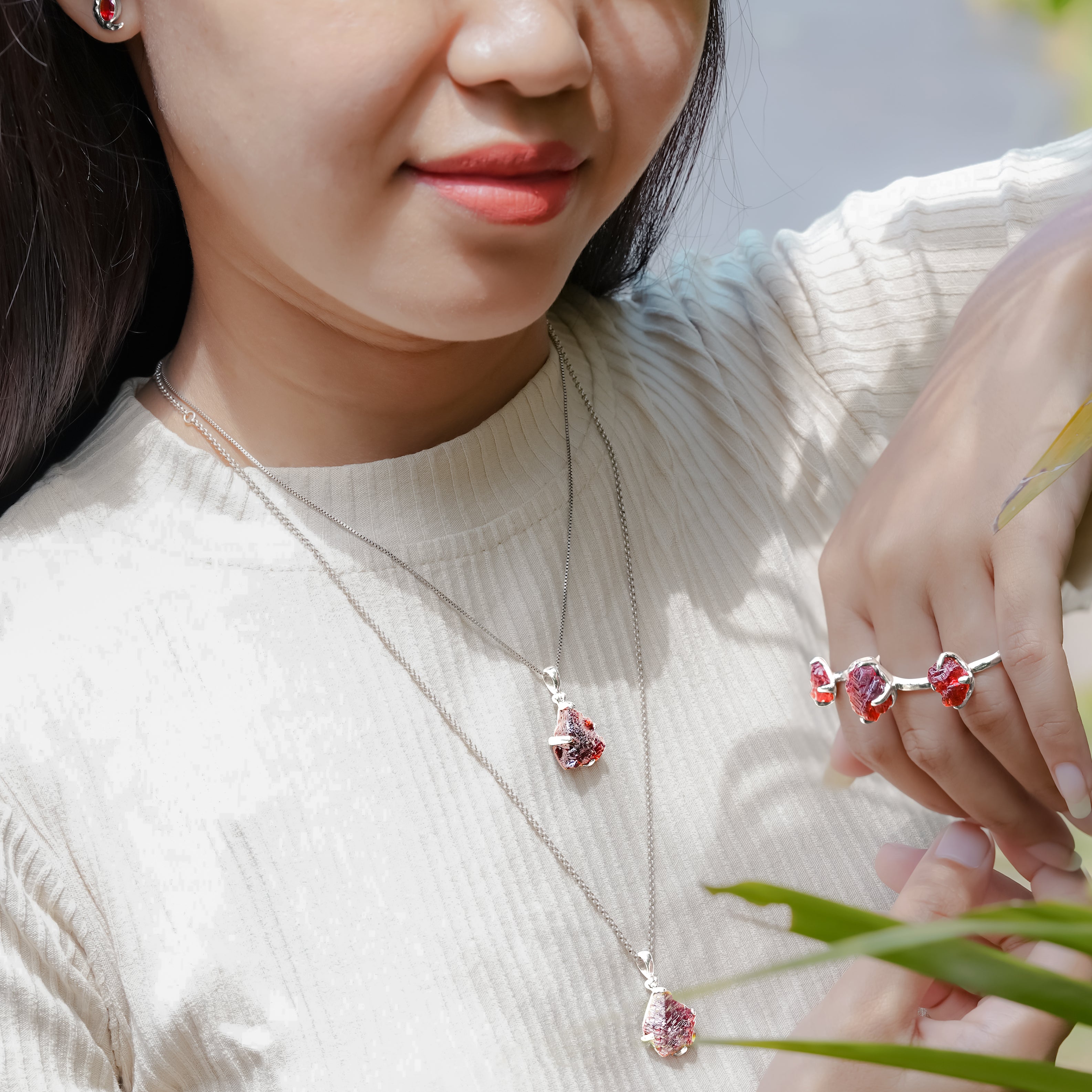 Colgante con puntas de cristal de granate Starborn en plata de ley