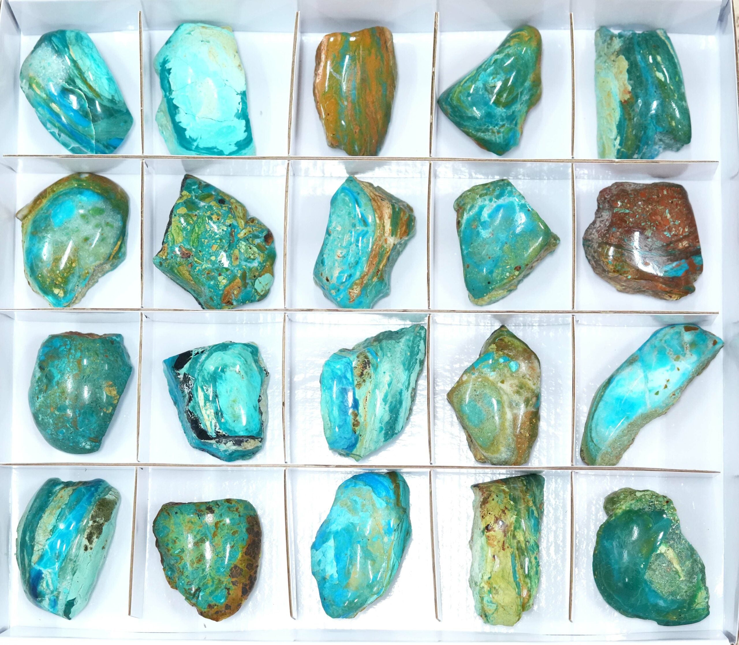 Peruvian Blue Opal Collector 1000 grams - 20 pieces
