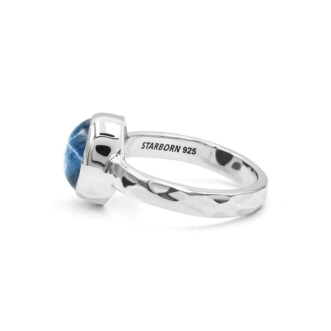 Attractive Star Sapphire Ring in Sterling Silver